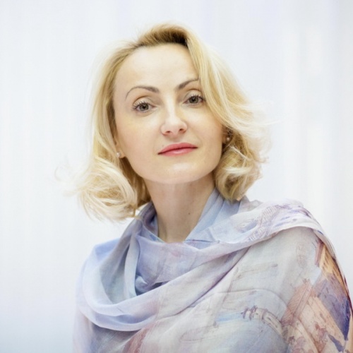 Dr. Dorina Donici